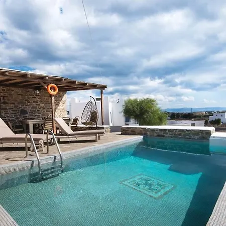 Apartment Traditionally Designed 2 Bedroom House With Pool Páros