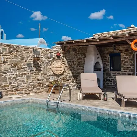 Apartment Traditionally Designed 2 Bedroom House With Pool Páros