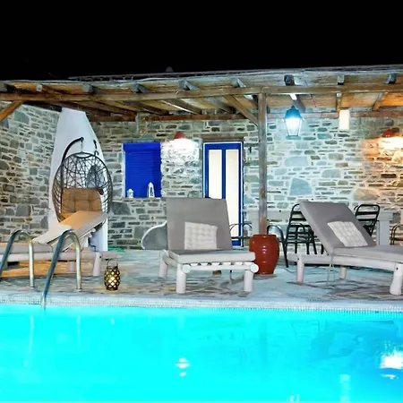 Apartment Traditionally Designed 2 Bedroom House With Pool Páros