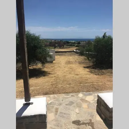 Traditionally Designed 2 Bedroom House With Pool Apartment