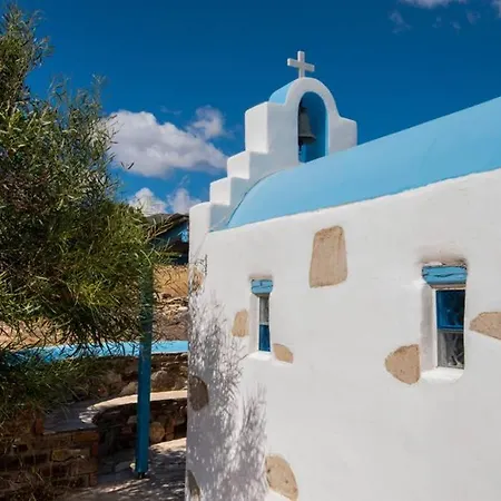 Traditionally Designed 2 Bedroom House With Pool شقة باروس